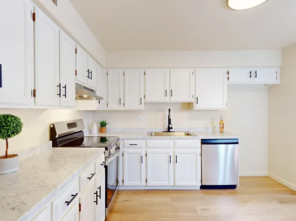 712 W Limberlost Dr, Tucson, AZ 85705