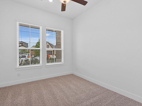 4th image of 10934 Middle Ridge Dr
