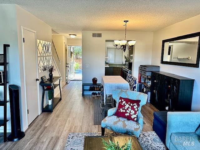 1st image of 1280 Redwood Blvd