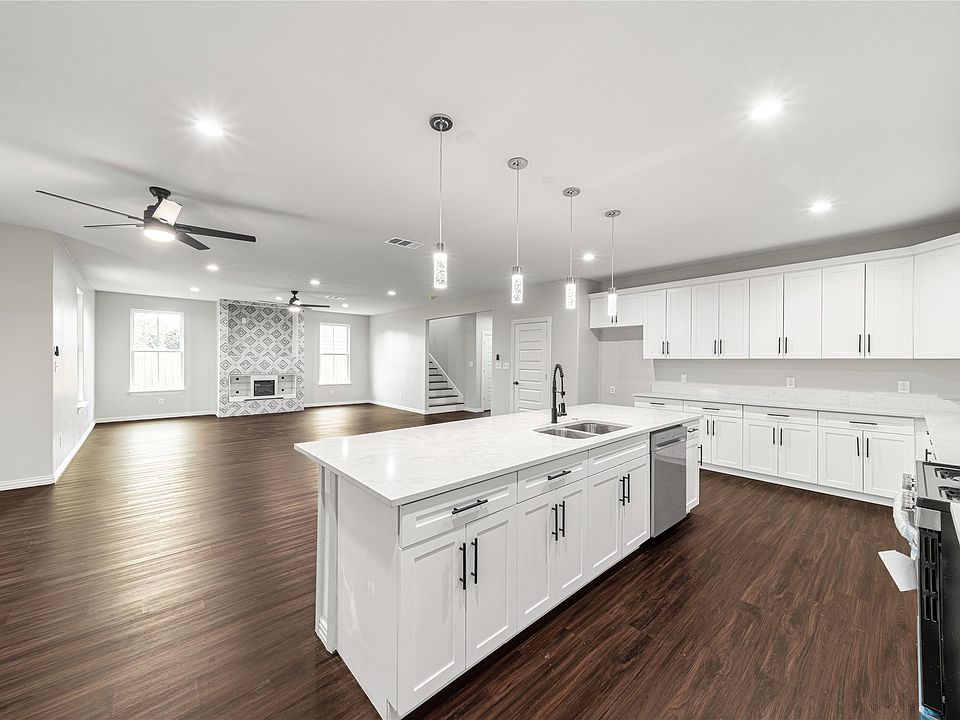 1st image of 3134 Alaska Ave