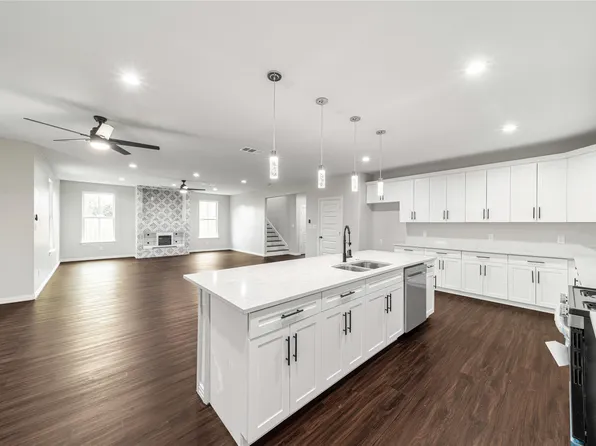 3134 Alaska Ave, Dallas, TX 75216