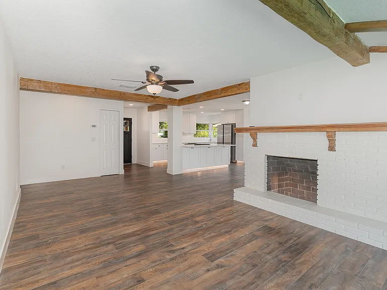 1770 Algonquin Trl — Photo 6
