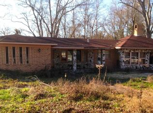 609 Charles St, Hattiesburg, MS 39401