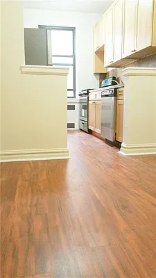 Rented by Weichert Manhattan Midtown | media 20