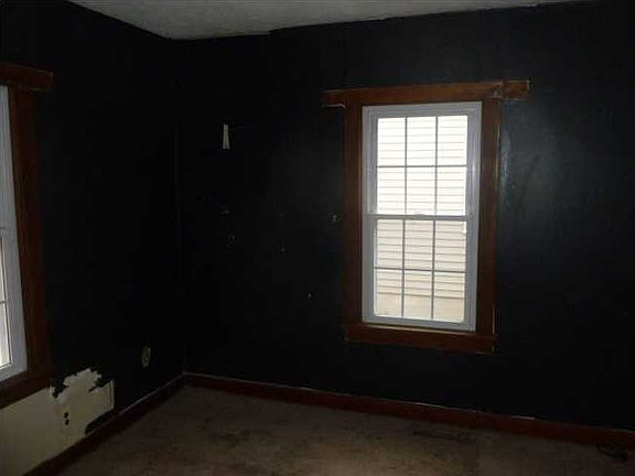 5th image of 1102 N 11th St