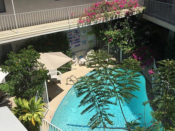 3rd image of 1323 Micheltorena St #Top