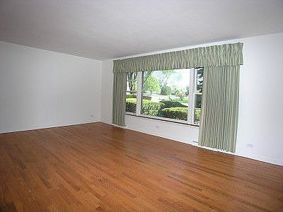 2nd image of 10920 Linn Ct