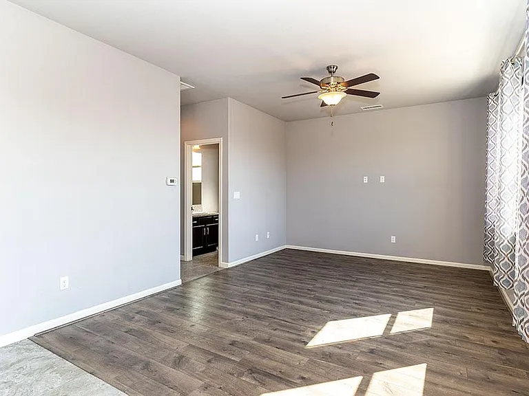 3715 Thistledown Ct — Photo 6