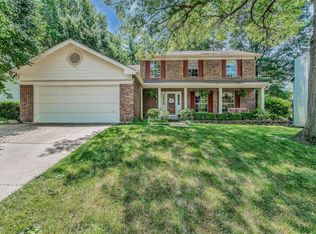 710 Eaglebrooke Dr, Ballwin, MO 63021
