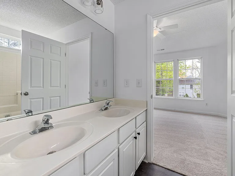 6905 Dawnalia Ct — Photo 20