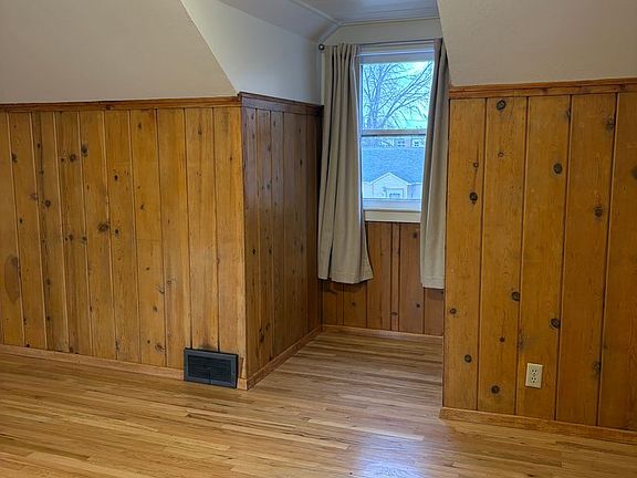 4th image of 123 Livingston Ave #2