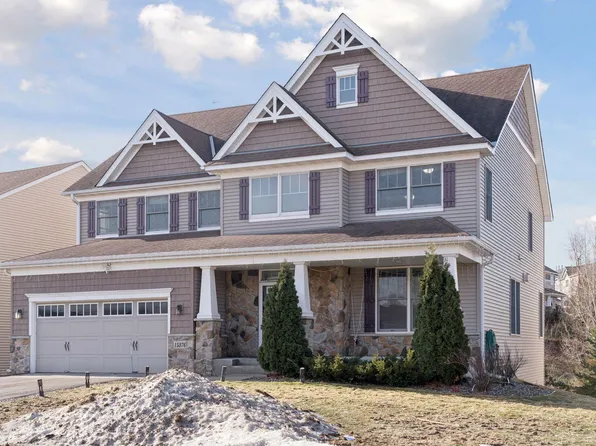15376 Plumstone Dr, Eden Prairie, MN 55347