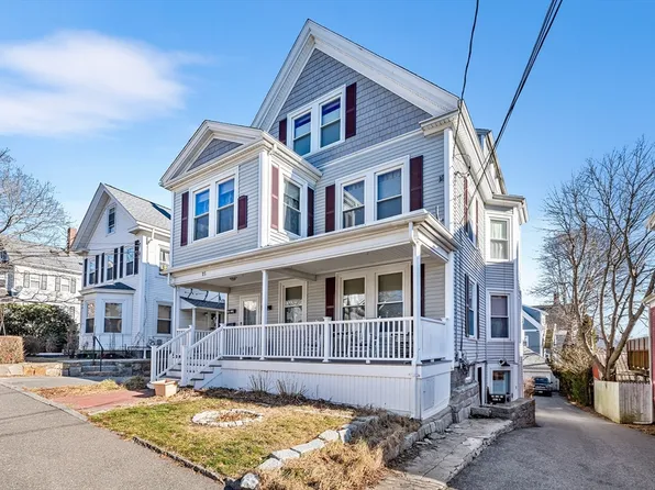 25 Elm St #1, Gloucester, MA 01930