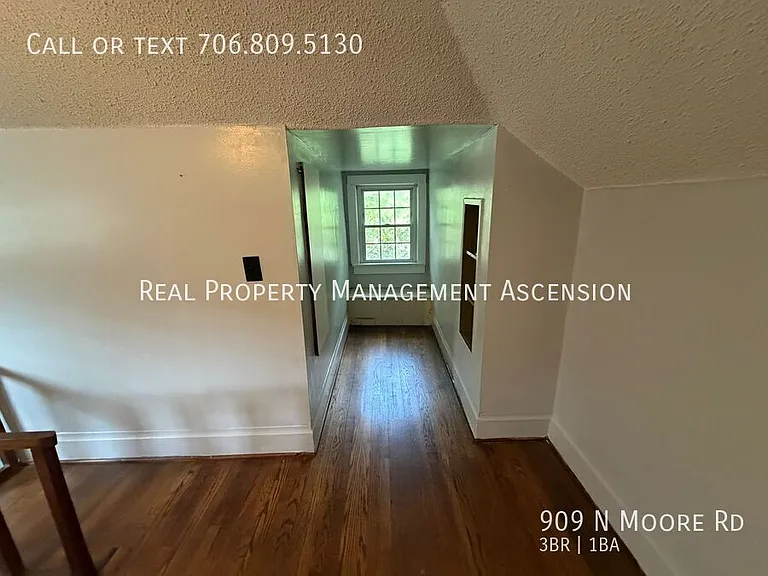 909 N Moore Rd — Photo 21