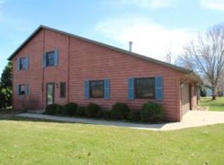 2957 Woodale Ave, Green Bay, WI 54313