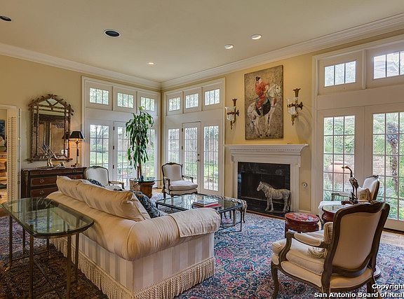 3rd image of 5 Auburn Pl