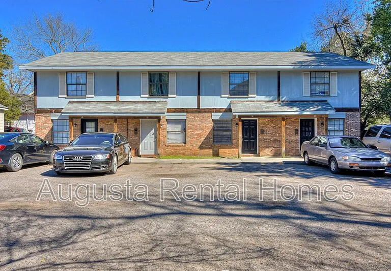 1916 Central Ave #C — Photo 1