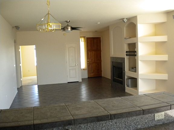 3rd image of 470 E Cactus Mountain Dr