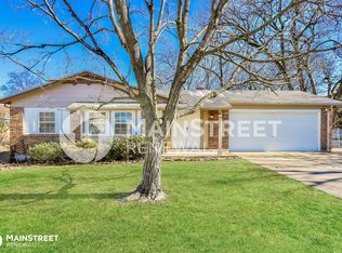 9024 Crest Oak Ln, Saint Louis, MO