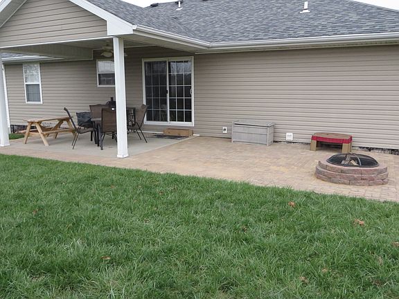 3rd image of 4020 Scarborough Way