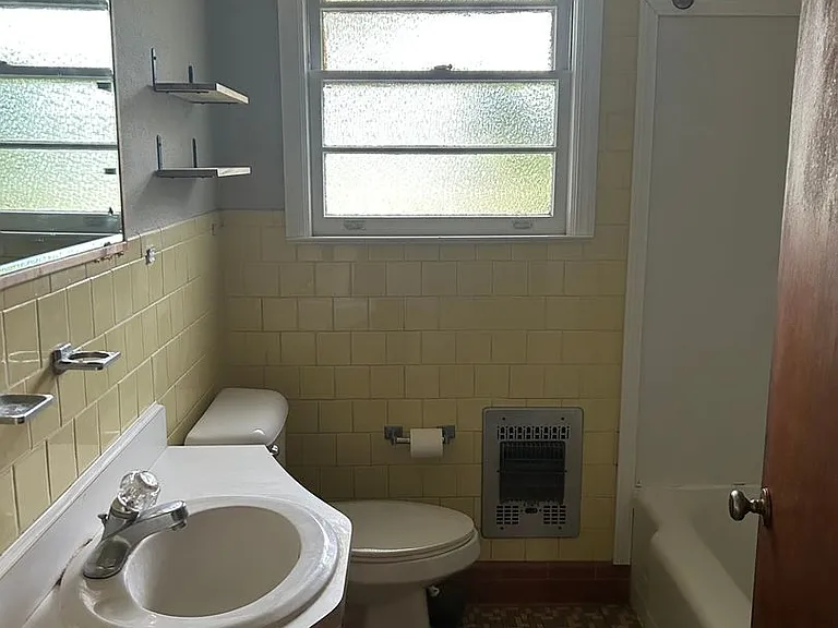 517 Griffin Ave — Photo 11