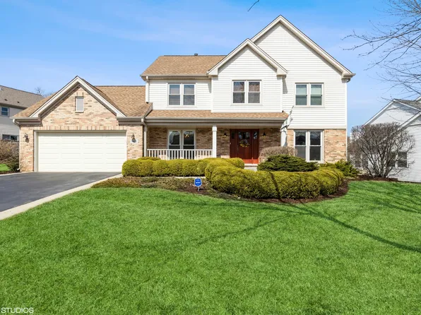 940 Ambria Dr, Mundelein, IL 60060