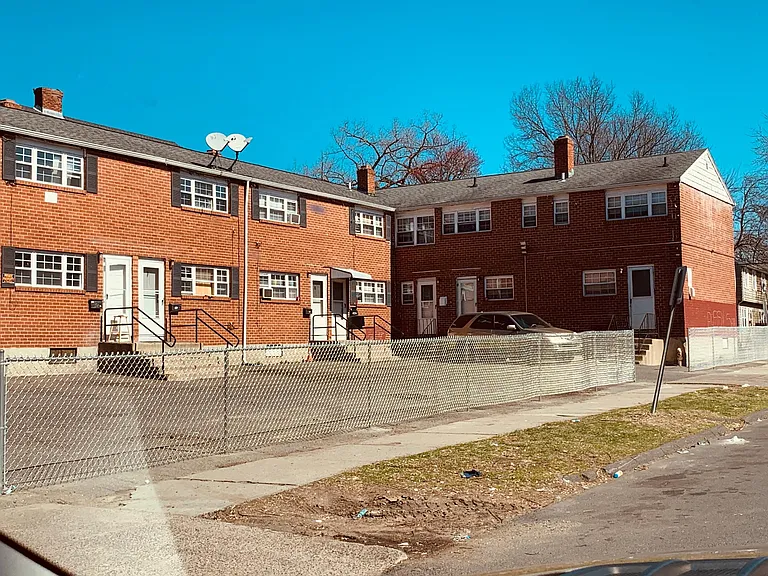665 Garden St — Photo 1
