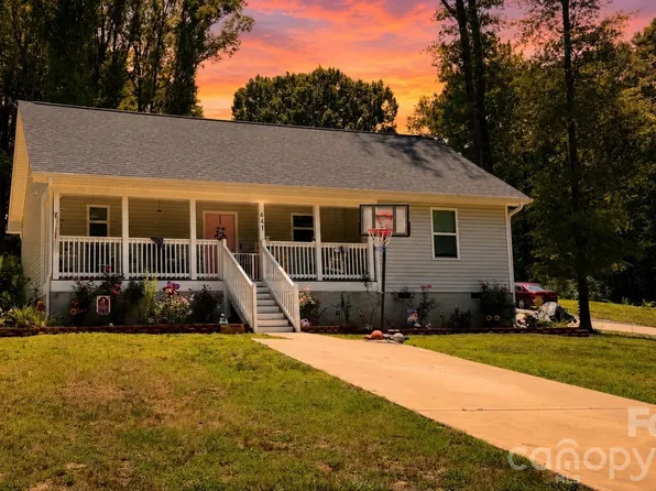 641 Johns Ln, Gastonia, NC 28052