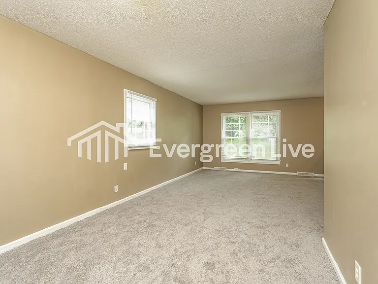 3771 Spaulding Dr — Photo 11