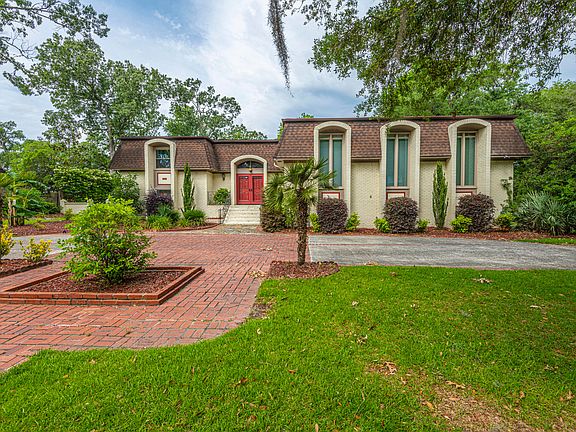 5th image of 324 Shaftesbury Ln