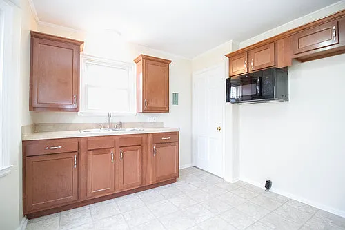 1137 Cribb St — Photo 7