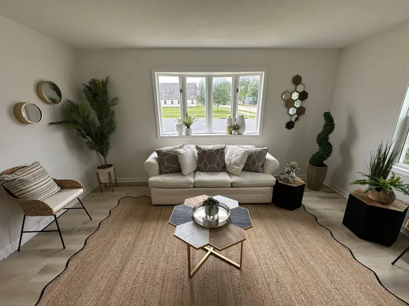 400 E State St, Belle Plaine, MN 56011