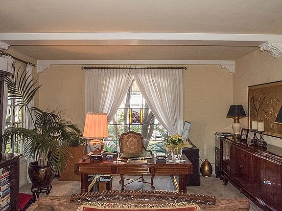 Front half of LR used as ofc