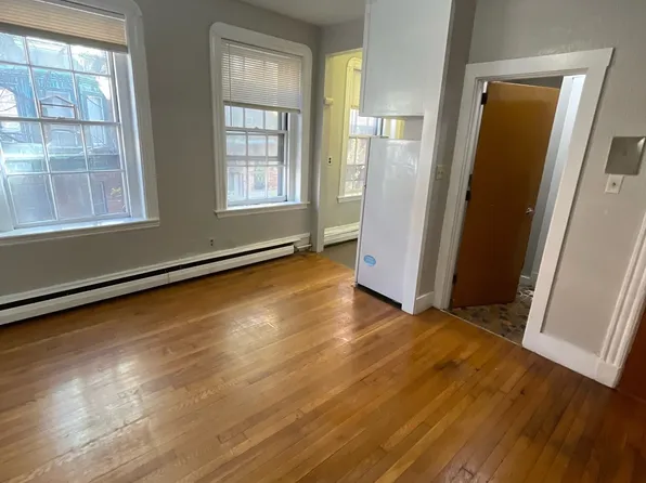 41 Anderson St APT 21, Boston, MA 02114