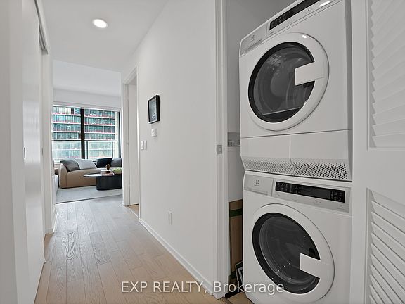 5th image of 12 Bonnycastle St #625