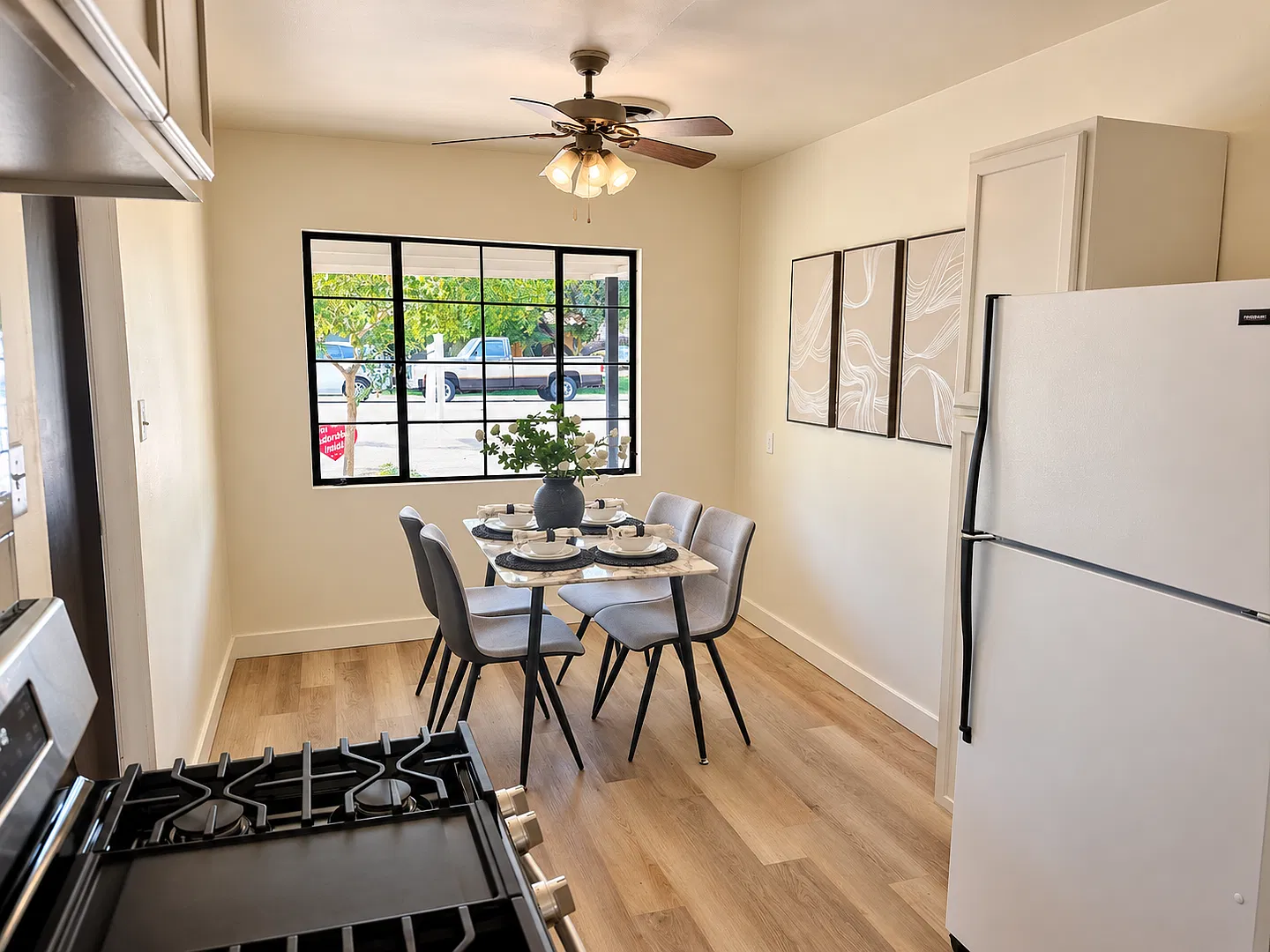 1324 E Hall St — Photo 4