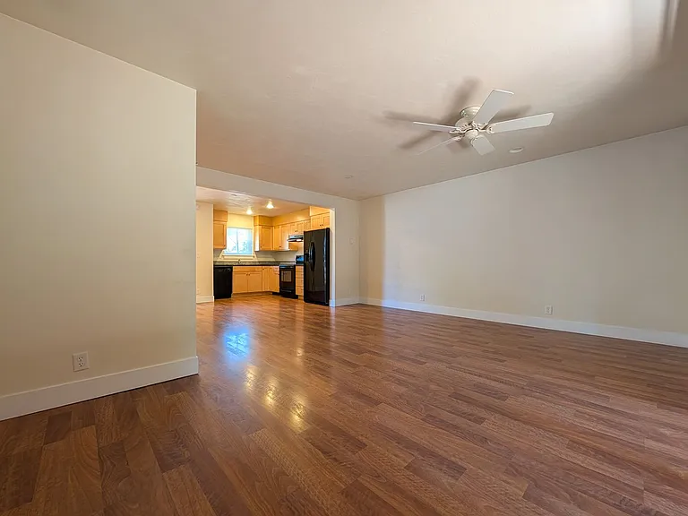 2474 Willamette Aly — Photo 1