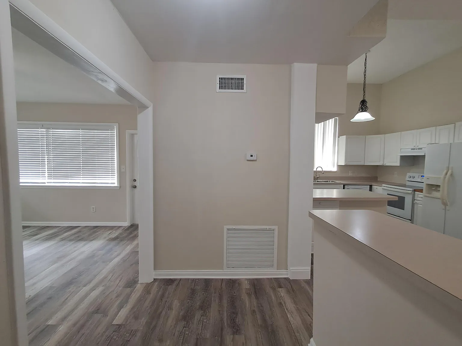 1140 Hernando St — Photo 4