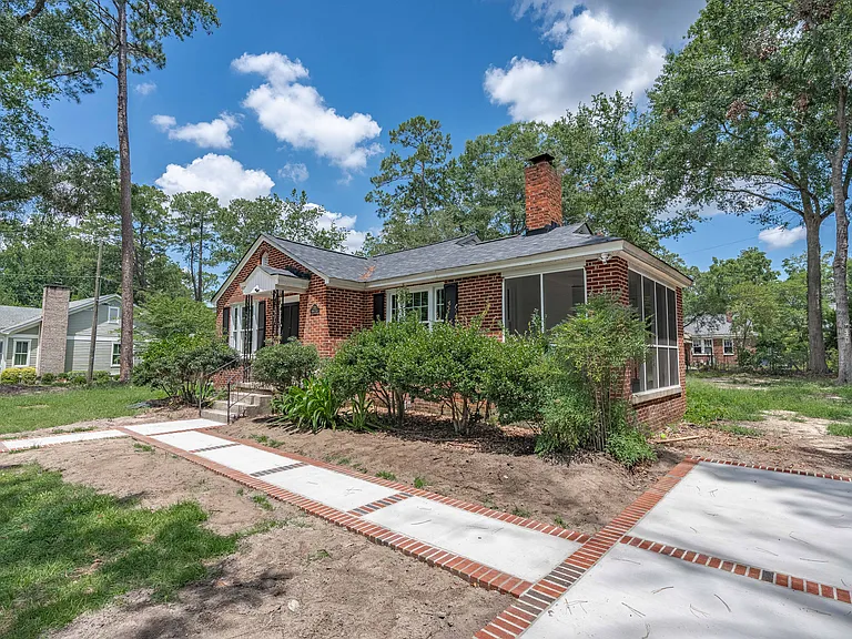 2901 Burney Dr — Photo 3