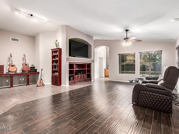 4th image of 17530 W Wind Drift Ct