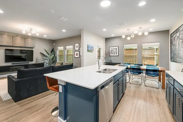 12914 Leatherback Ln — Photo 10