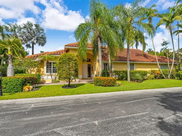 1090 SW 156th Ave, Pembroke Pines, FL 33027