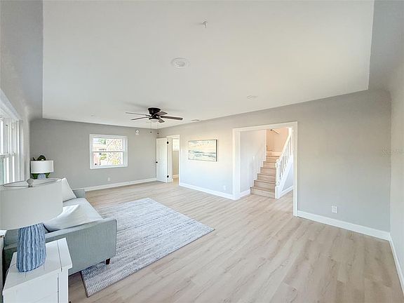 5th image of 13290 3RD STREET E