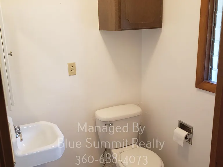 8534 Pacific Ave SE — Photo 7