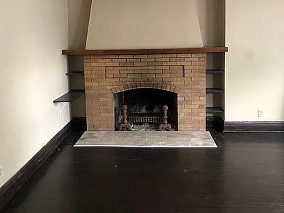 4th image of 4124 Magoun Ave #1F