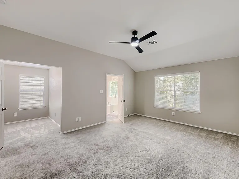 11 Wineberry Pl — Photo 6