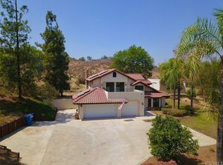17627 Mockingbird Hill Cir, Riverside, CA 92504
