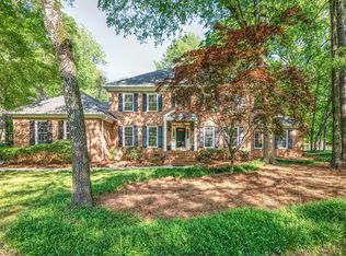 2916 Cross Country Rd, Charlotte, NC 28270