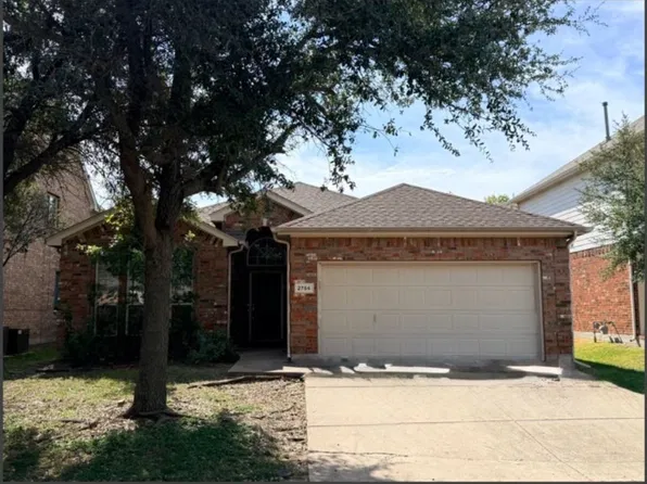 2756 Red Wolf Dr, Fort Worth, TX 76244