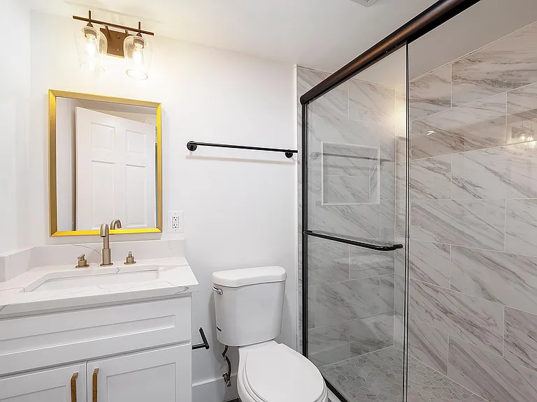 730 Newton Pl NW — Photo 11